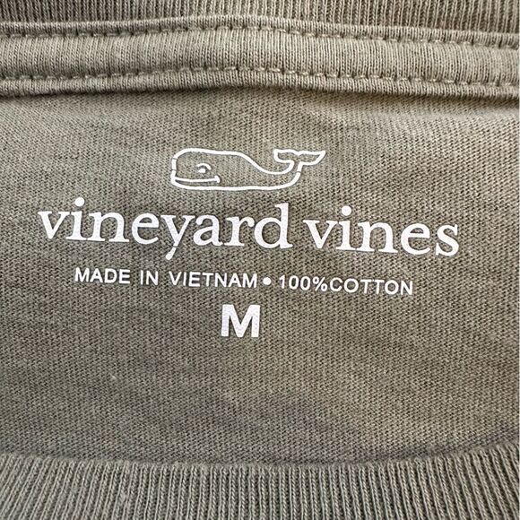 Vineyard Vines Army Green American Flag Long‎ Sleeve Tee in Size Medium - Picture 2 of 5